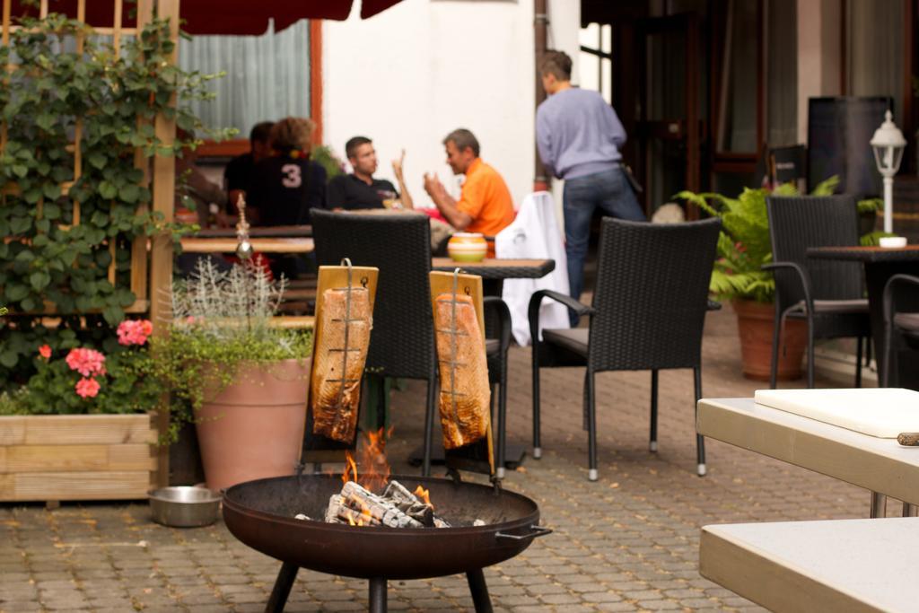 Hotel Zum Loewen Moerfelden-Walldorf Ngoại thất bức ảnh