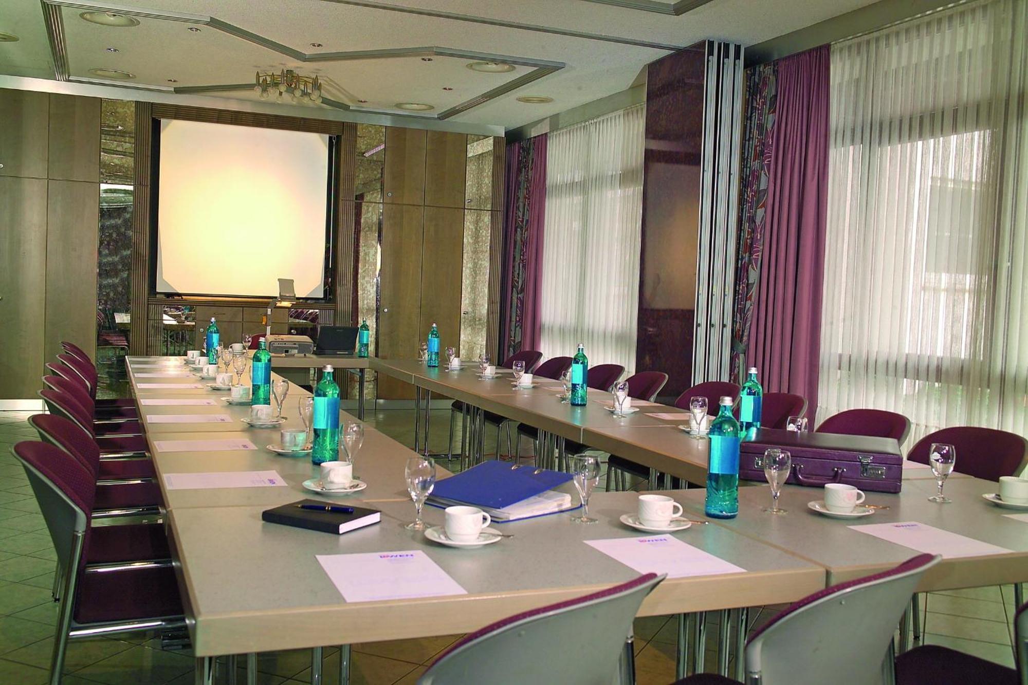 Hotel Zum Loewen Moerfelden-Walldorf Ngoại thất bức ảnh