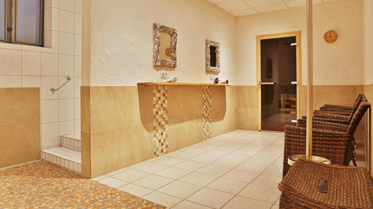 Hotel Zum Loewen Moerfelden-Walldorf Ngoại thất bức ảnh